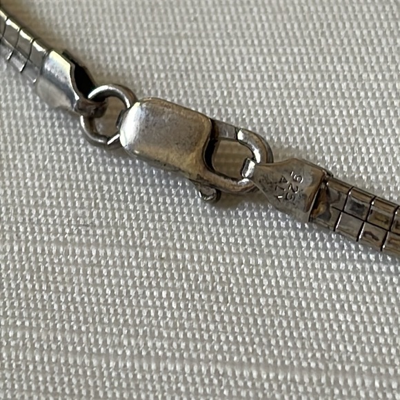 Sterling silver 925 Navajo walking Bear pendant fetish & Italian omega necklace - Picture 4 of 9